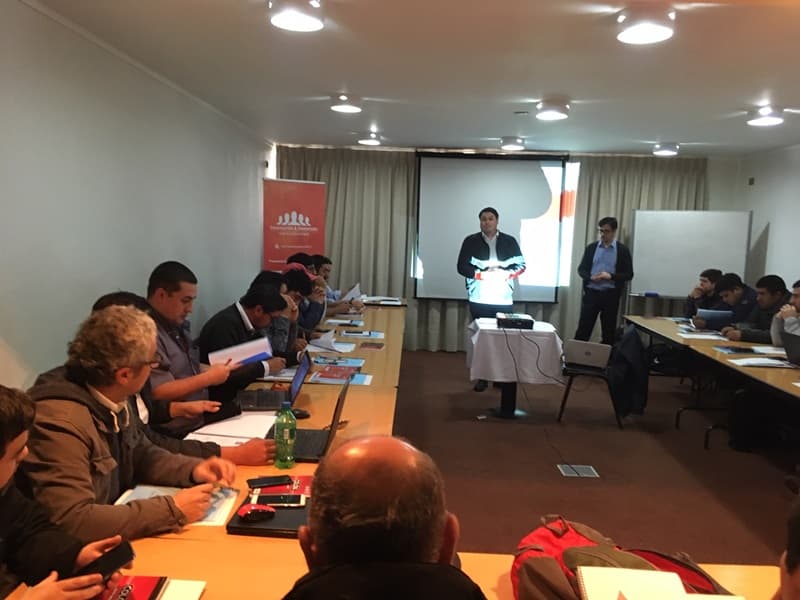 Sesión en sala para equipos administrativos